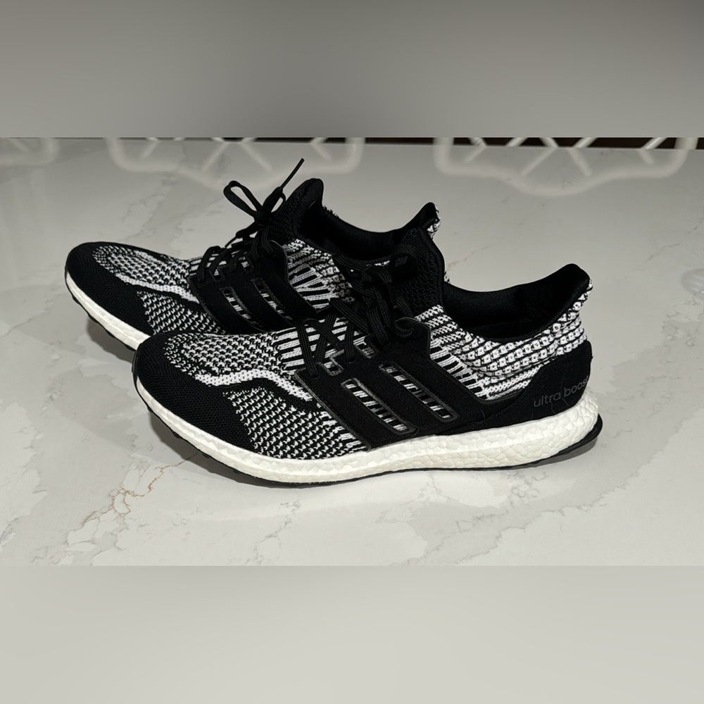 New without tags Mens Adidas Ultraboost sneakers in size 11. Black and white.